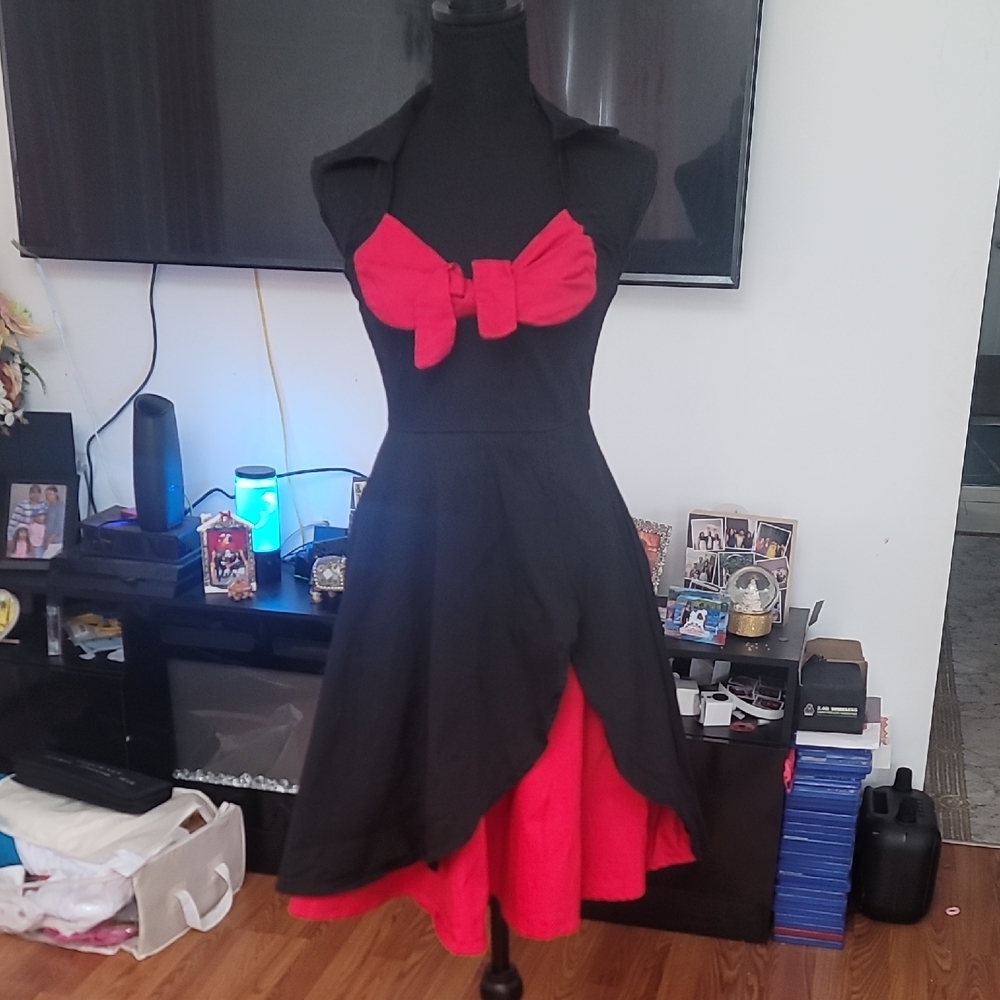 Elegant Black and Red Dress